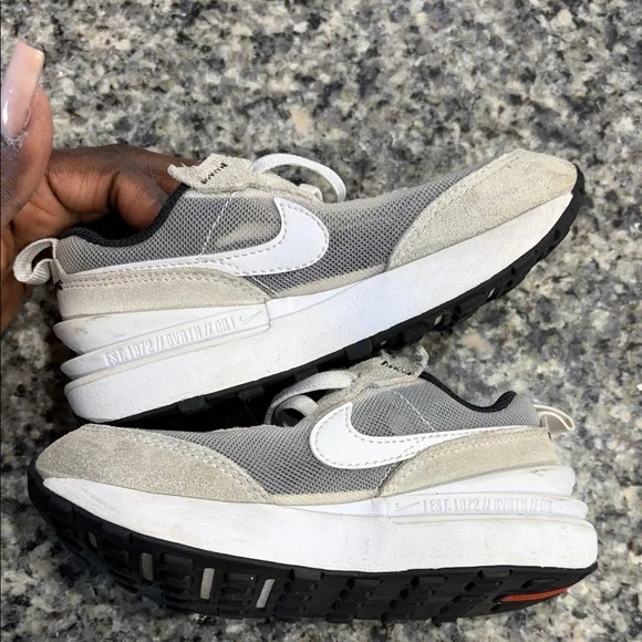 Nike Kids Black and Gray Sneakers - Picture 7 of 11